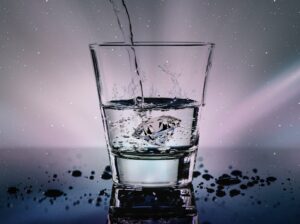 2-3 liters of water daily 